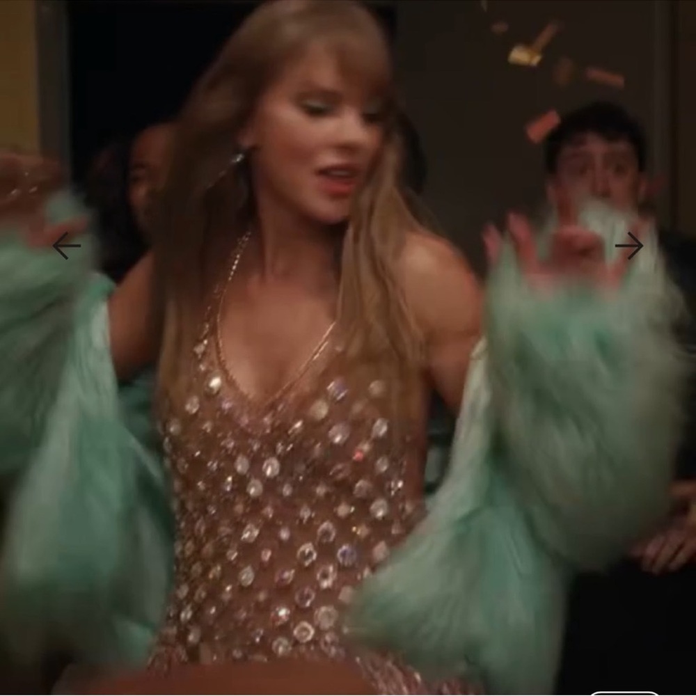 Taylor Swift The Life of a Showgirl Mint Fuzzy Jacket Teal TLOAS Show Girl M/L - Picture 5 of 12